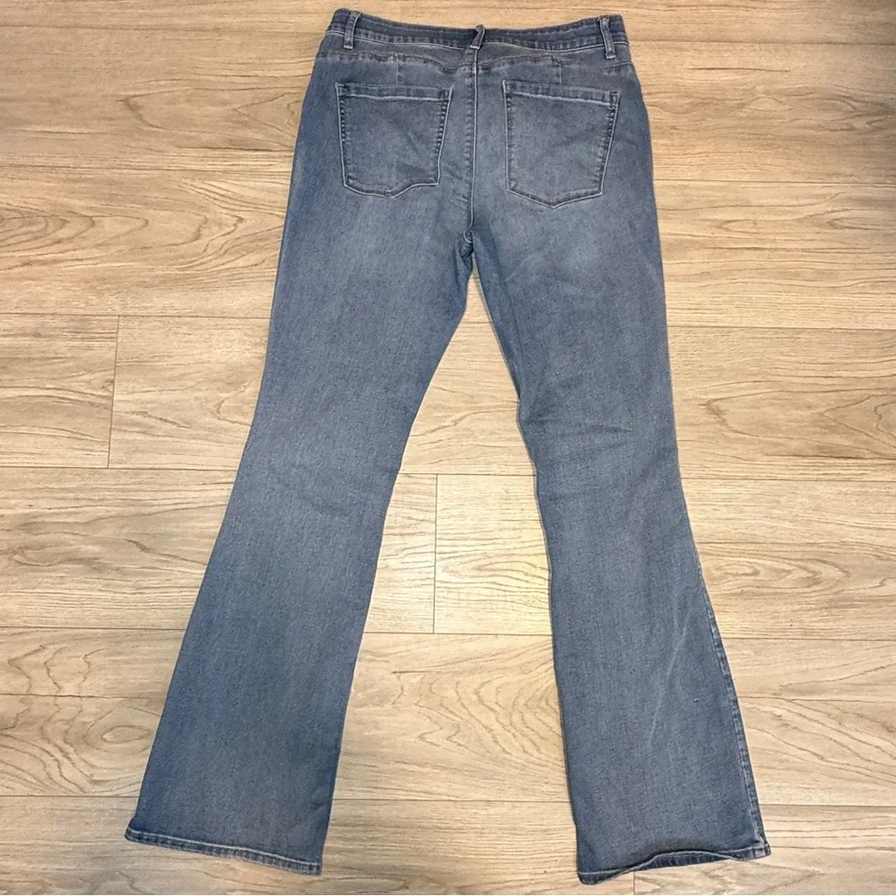 White House Black Market Slim Boot Cut Jeans - Picture 3 of 6
